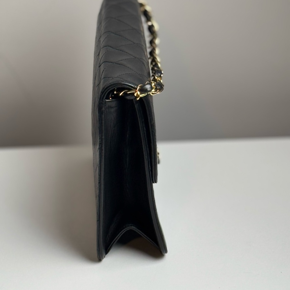 SOLD Chanel Vintage Single Flap Shoulder Bag - Picture 2 of 8